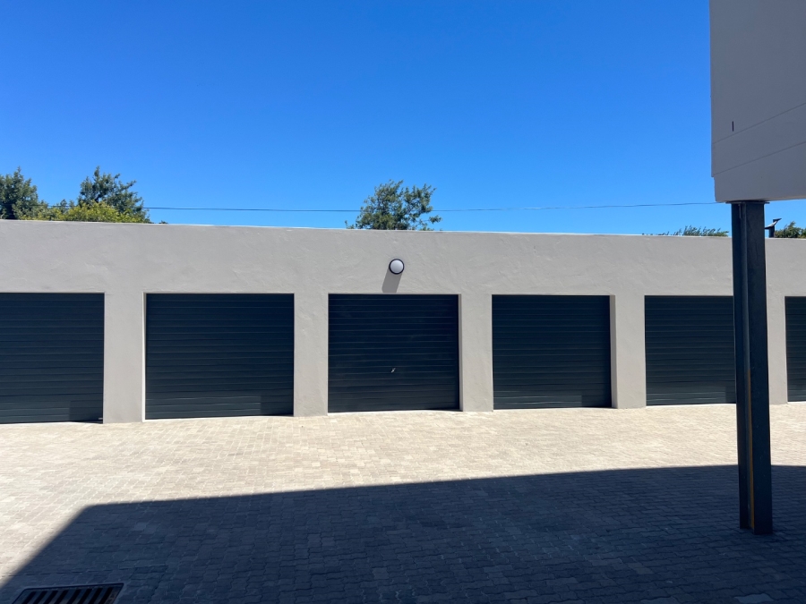 1 Bedroom Property for Sale in Table View Western Cape